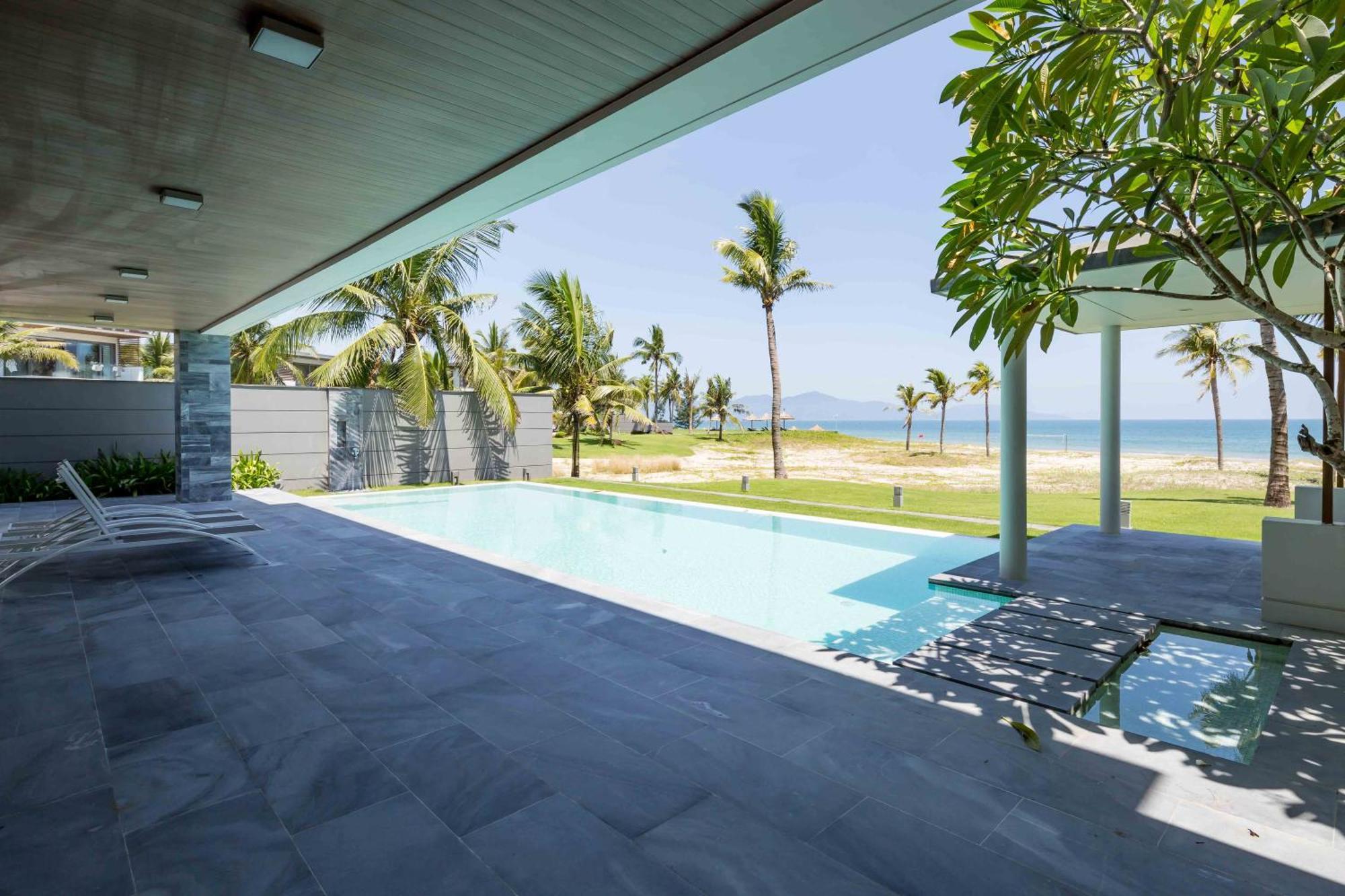 Deluxe Beach Villas By Danatrip Da Nang Zewnętrze zdjęcie